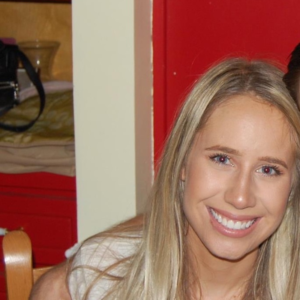 Meet your Posher, Elise